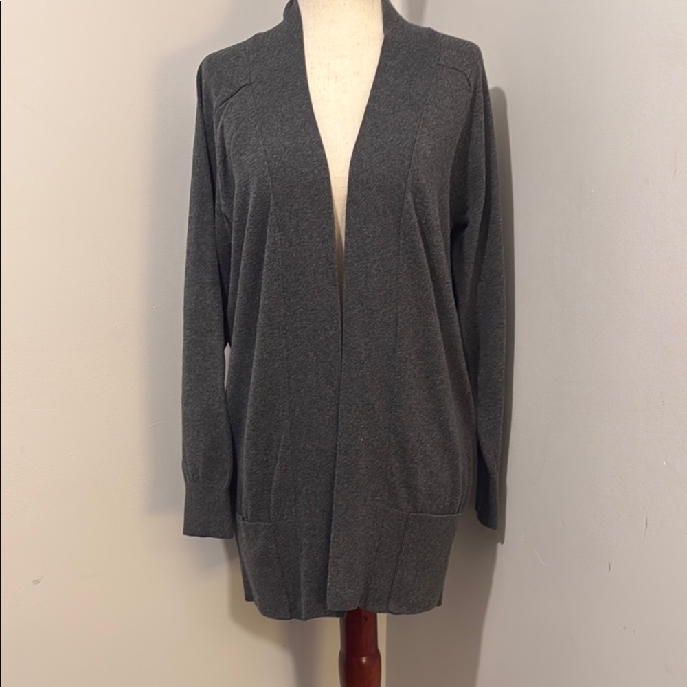 Lersh gray cardigan sweater with pockets